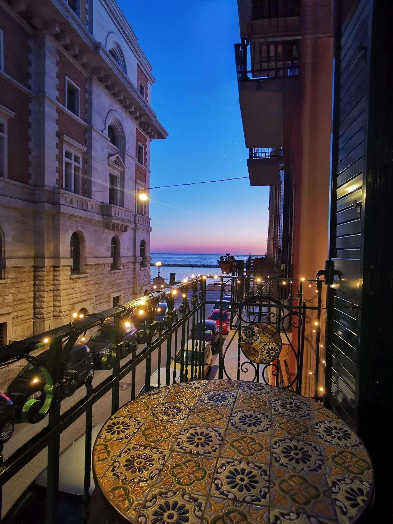 Cattaro 65 - Flexible Check-In Apartments バーリ エクステリア 写真