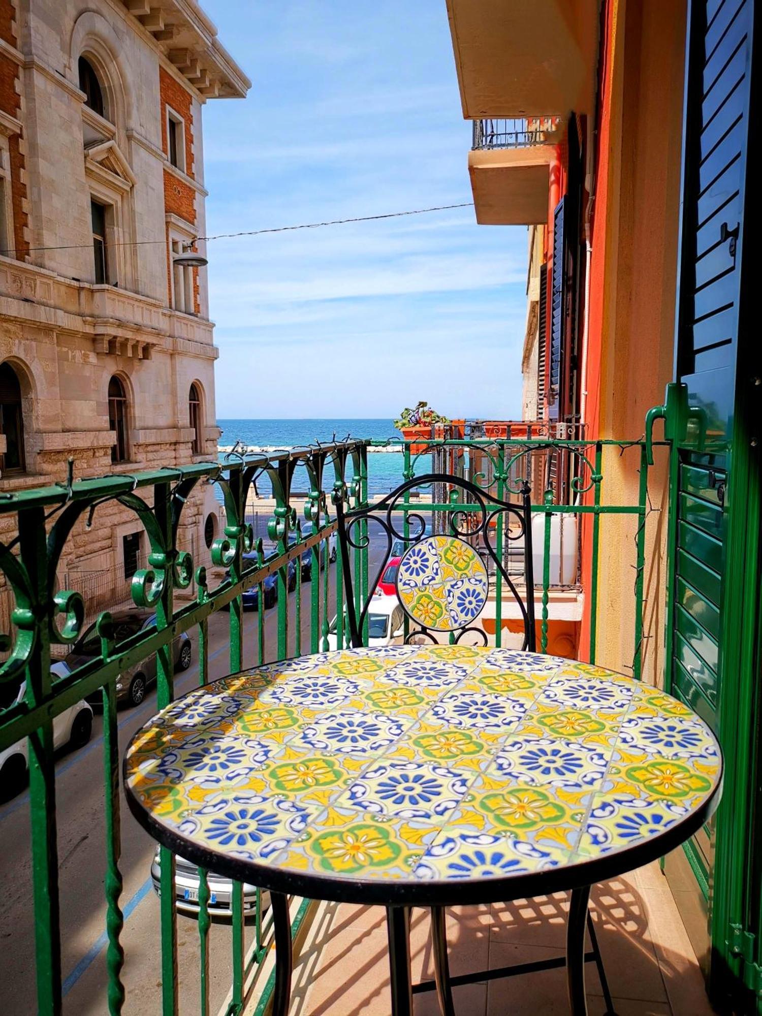 Cattaro 65 - Flexible Check-In Apartments バーリ エクステリア 写真
