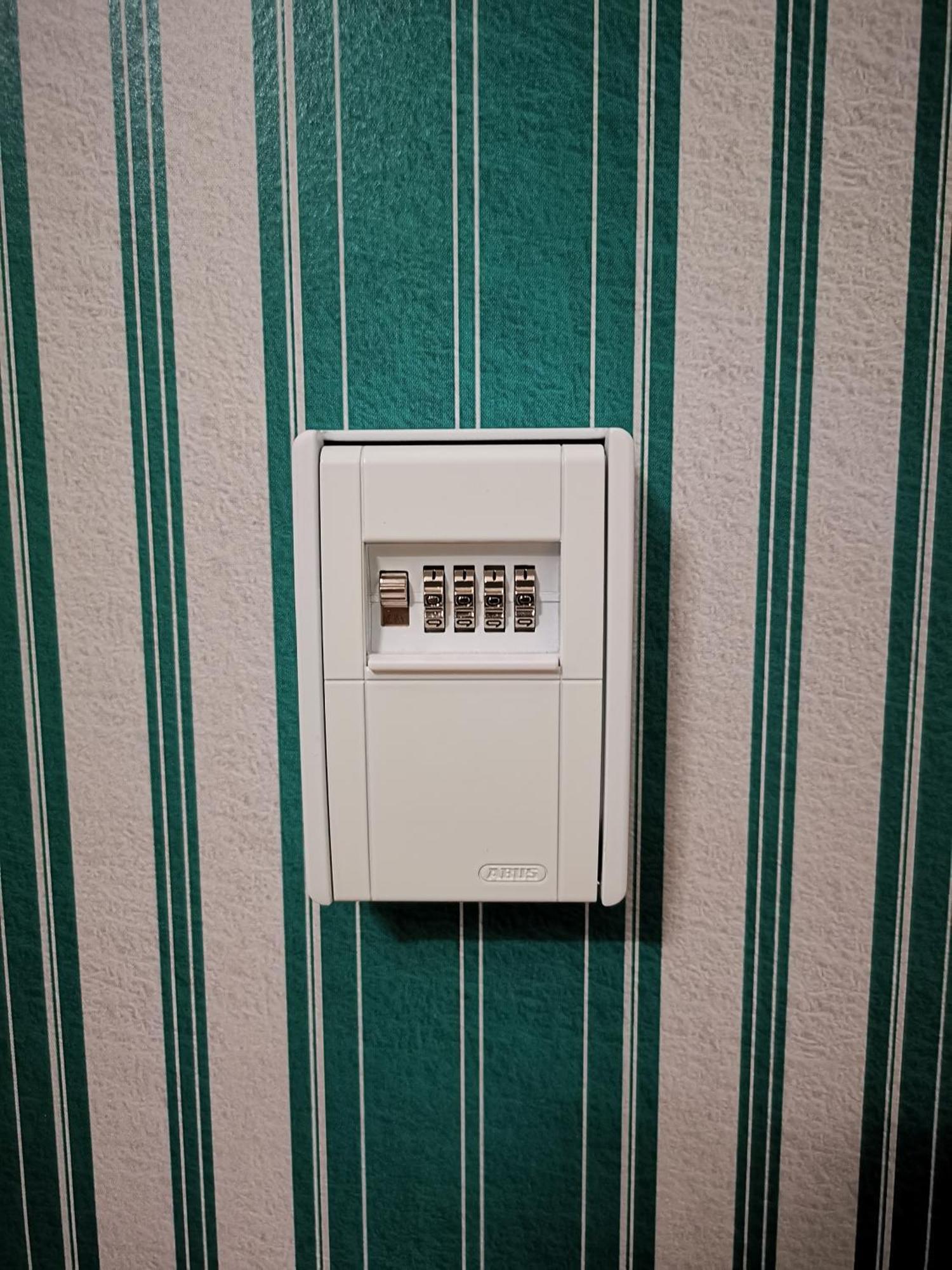 Cattaro 65 - Flexible Check-In Apartments バーリ エクステリア 写真
